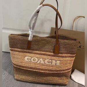 Coach City Tote Bag Style Number: CBG87